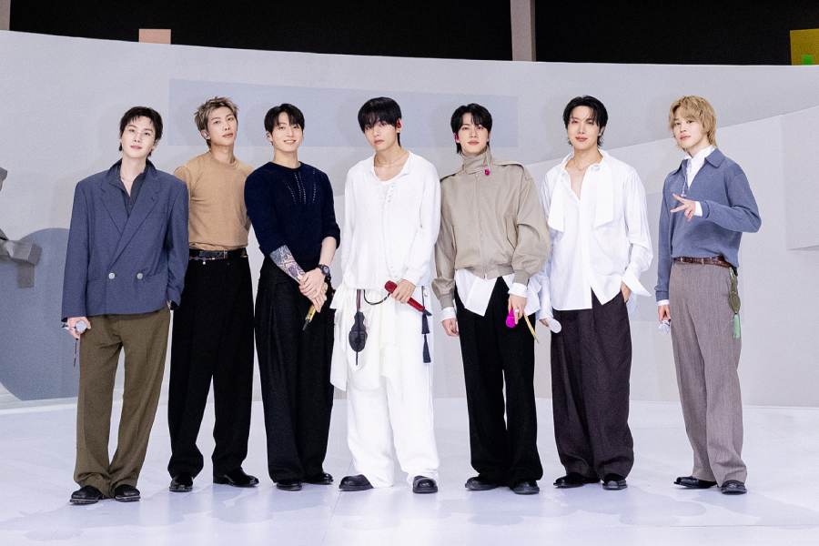 Watch: BTS Takes 11th Win For “SWIM” And Triple Crown On “M Countdown”; Performances By Hwasa, Dayoung, And More缩略图