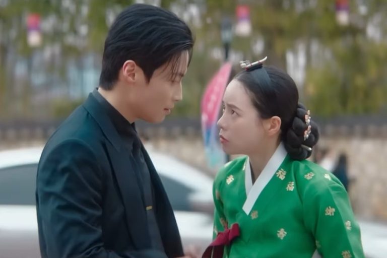 Watch: Lim Ji Yeon And Heo Nam Jun Engage In An All-Out Flower Duel In New Drama “My Royal Nemesis” Teaser缩略图