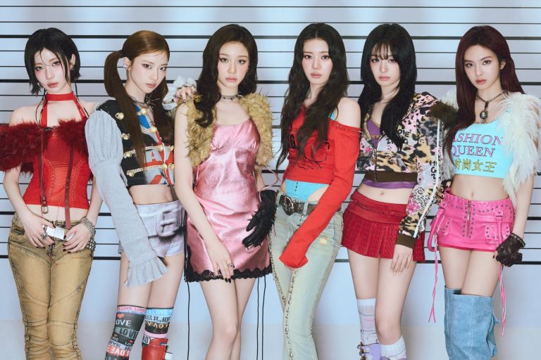 BABYMONSTER Breaks Their 1st-Day Sales Record + Tops iTunes Charts Worldwide With “CHOOM”缩略图