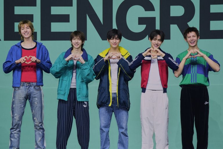 CORTIS Debuts In Top 3 Of Billboard 200 With “GREENGREEN,” Making It Their First Top 10 Album缩略图