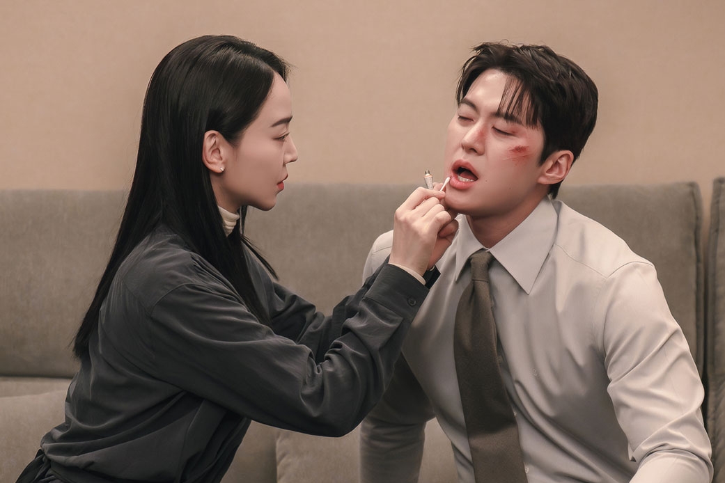 Gong Myoung Gets Injured While Attempting To Protect Shin Hae Sun In “Filing For Love”缩略图