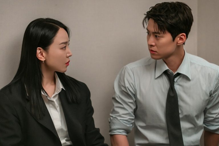 4 Times Gong Myoung Was Drawn To Shin Hae Sun In Episodes 3-4 Of “Filing For Love”缩略图