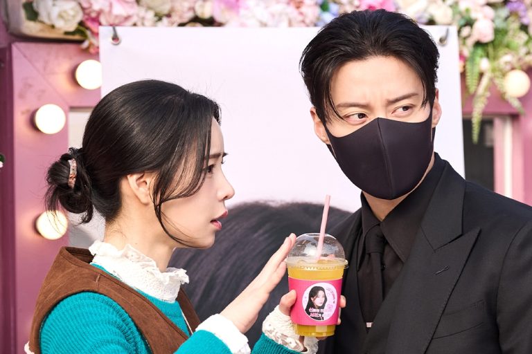 Heo Nam Jun Woos Lim Ji Yeon With A Coffee Truck In “My Royal Nemesis”缩略图