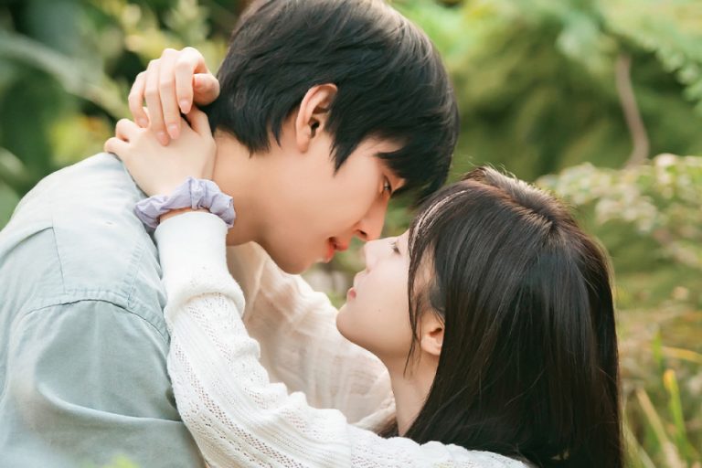 Ahn Hyo Seop And Chae Won Bin Turn Up The Romance After Becoming A Couple In “Sold Out On You”缩略图