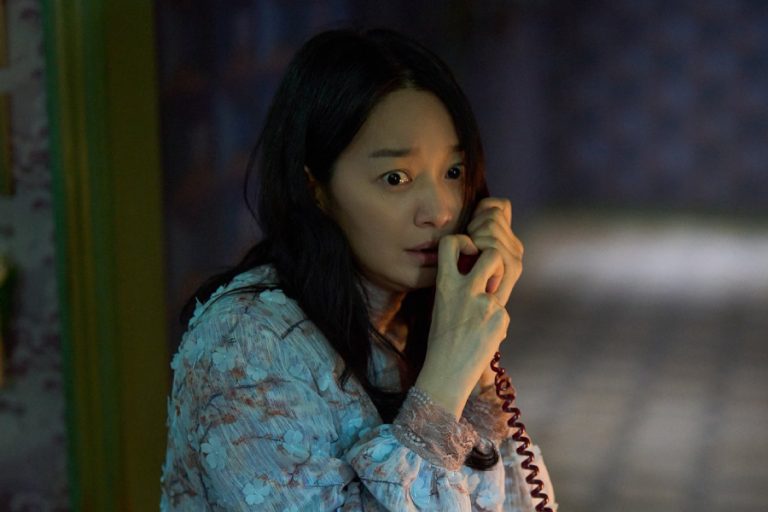 Shin Min Ah Investigates Her Twin Sister’s Death While Gradually Losing Her Sight In “The Eyes”缩略图