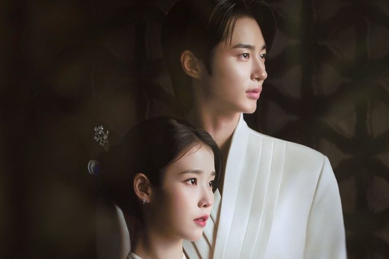 IU And Byeon Woo Seok Personally Apologize For Controversy Involving “Perfect Crown”缩略图