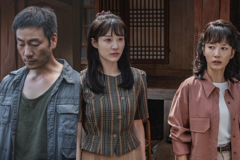 Park Hae Soo, Seo Ji Hye, Kwak Sun Young, And More Face Chaos As Song Geon Hee Is Named Murder Suspect In “The Scarecrow”缩略图