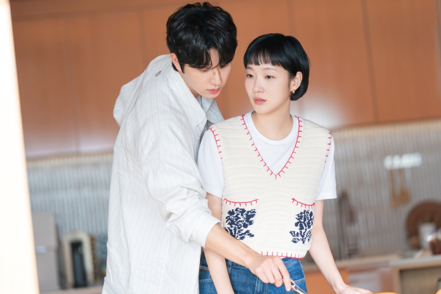 Kim Jae Won Makes Bold Moves After Realizing His Feelings For Kim Go Eun In “Yumi’s Cells 3”缩略图