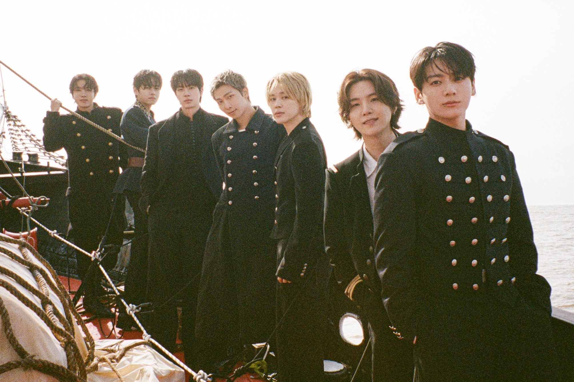 BTS Sets UK Record As “SWIM” Becomes Their 13th Single To Be Certified BRIT Silver缩略图