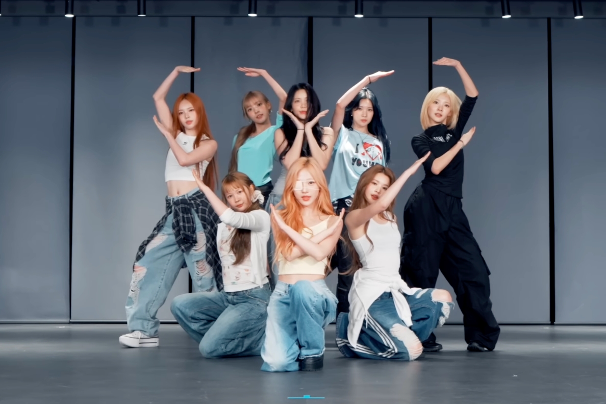 Watch: Hearts2Hearts Wows With Perfect Synchronization In “Lemon Tang” Dance Practice Video缩略图