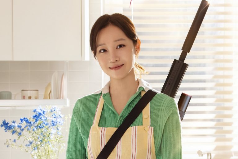 Kong Hyo Jin Is A Seemingly Ordinary Mom With A Dangerous Secret In “A Bona Fide Killer”缩略图