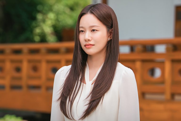 Park You Na Is Hani’s Cool-Headed Younger Sister Who Never Settles In “Love On The Menu”缩略图