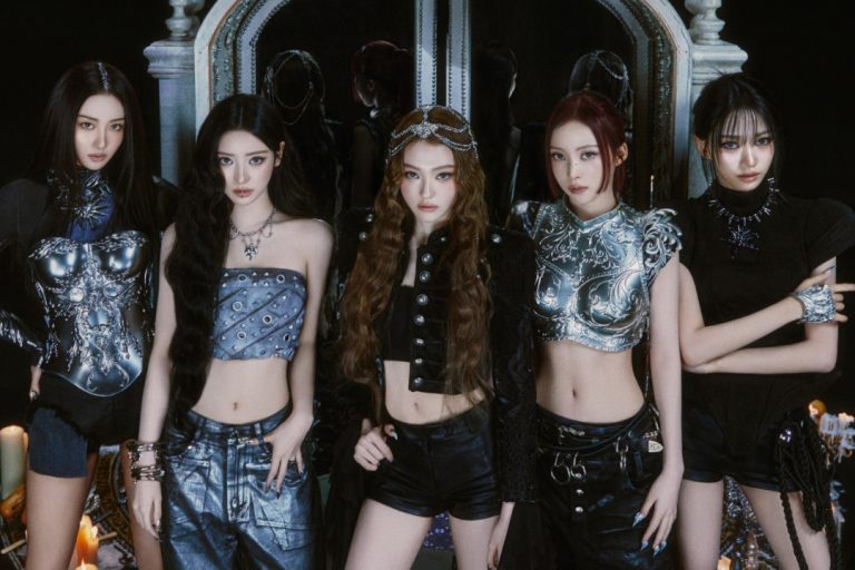 MEOVV Achieves Their Highest 1st-Week Sales Yet With “BITE NOW”缩略图