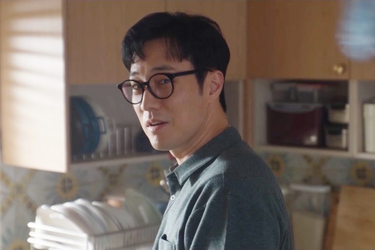 Watch: So Ji Sub Gets Nagged By His Teenage Daughter In “Agent Kim Reactivated” Preview缩略图