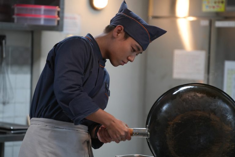 Park Ji Hoon Must Feed His Unit With Barely Any Supplies In “The Legend Of Kitchen Soldier”缩略图