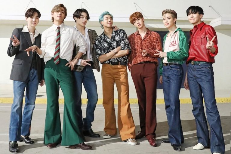 BTS’s “Dynamite” Becomes The First K-Pop Boy Group MV To Surpass 2.1 Billion Views缩略图