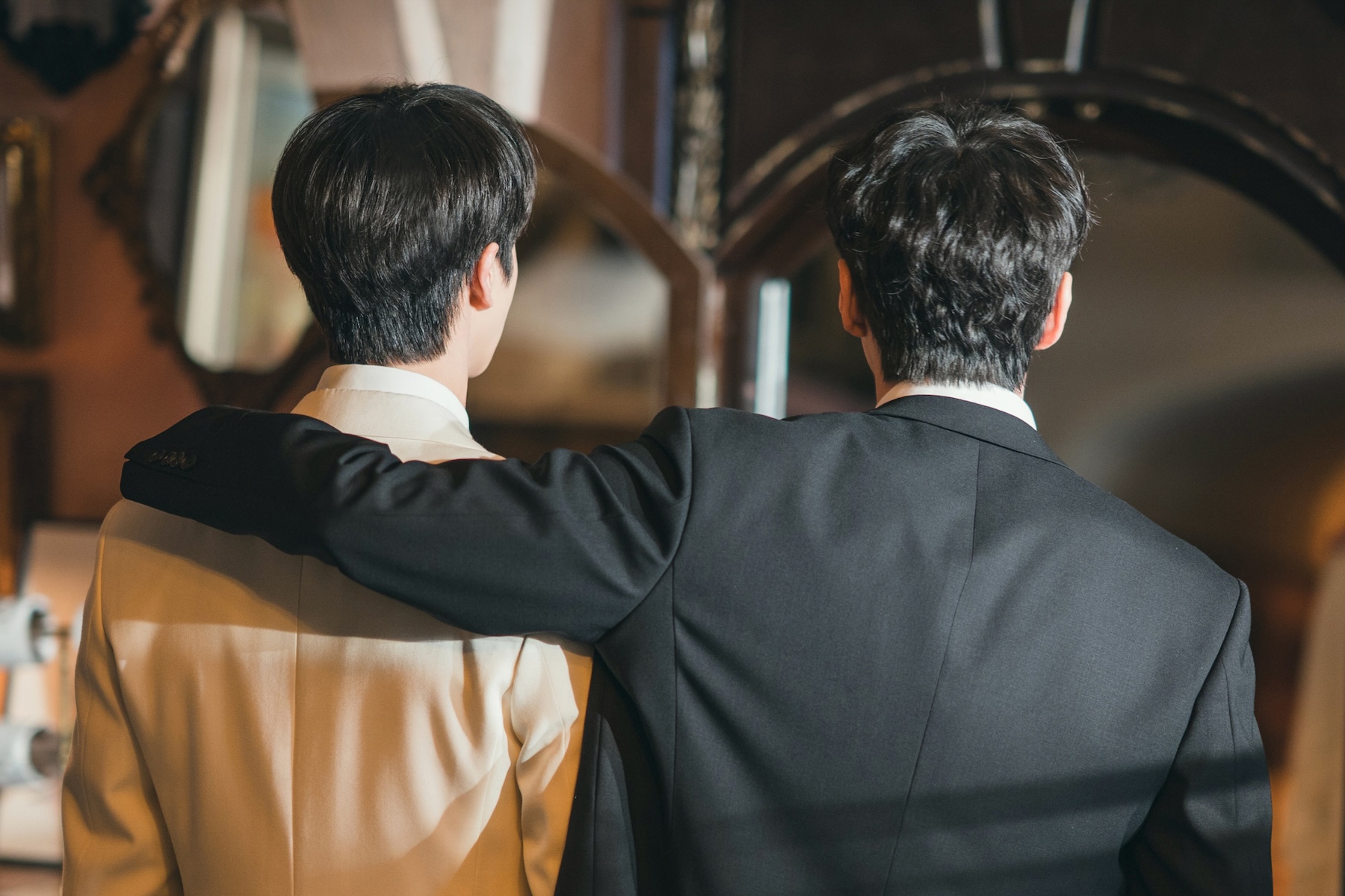 Song Kang And Lee Jun Young Take The Stage Together In “Four Hands, Two Sonatas”缩略图