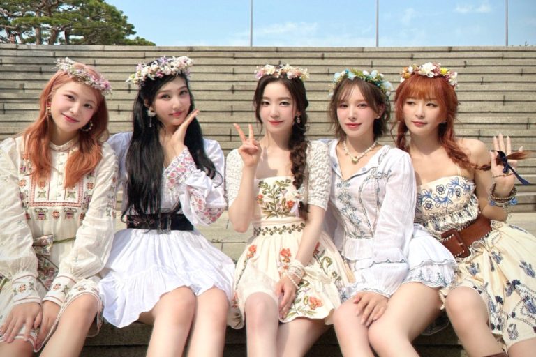 Red Velvet Confirmed To Make August Full-Group Comeback缩略图
