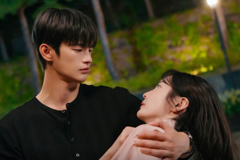 “See You At Work Tomorrow!” Premieres To No. 1 Ratings缩略图