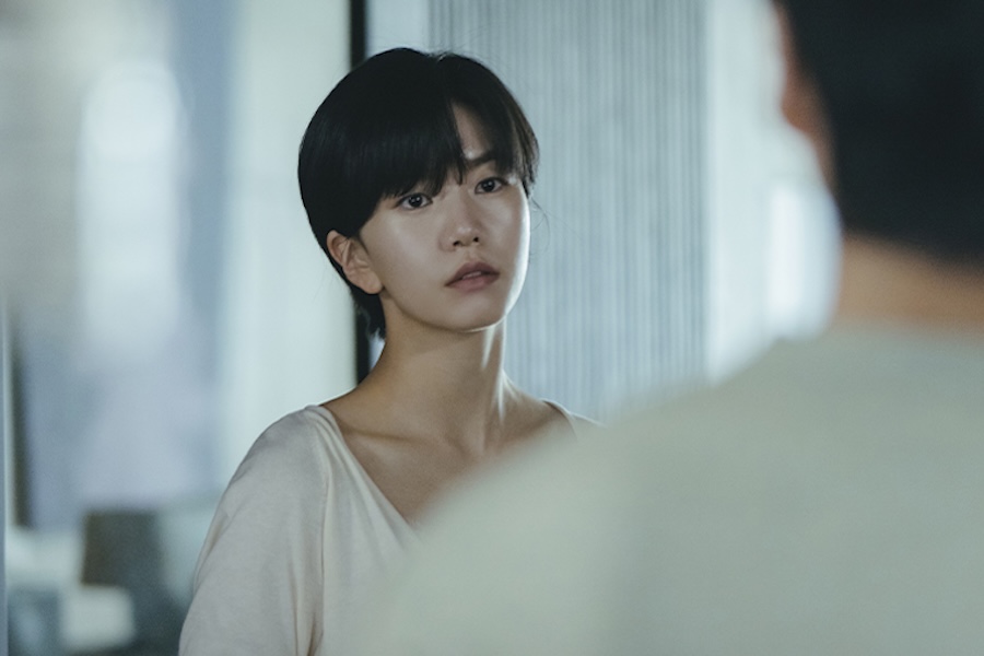 Lee Seol Faces Off With Her Husband Namkoong Min In New Drama “The Husband”缩略图
