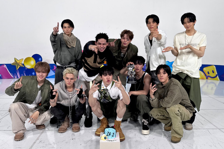 Watch: TREASURE Takes 1st Win For “IF I” On “M Countdown”; Performances By LE SSERAFIM, ILLIT, KATSEYE, And More缩略图
