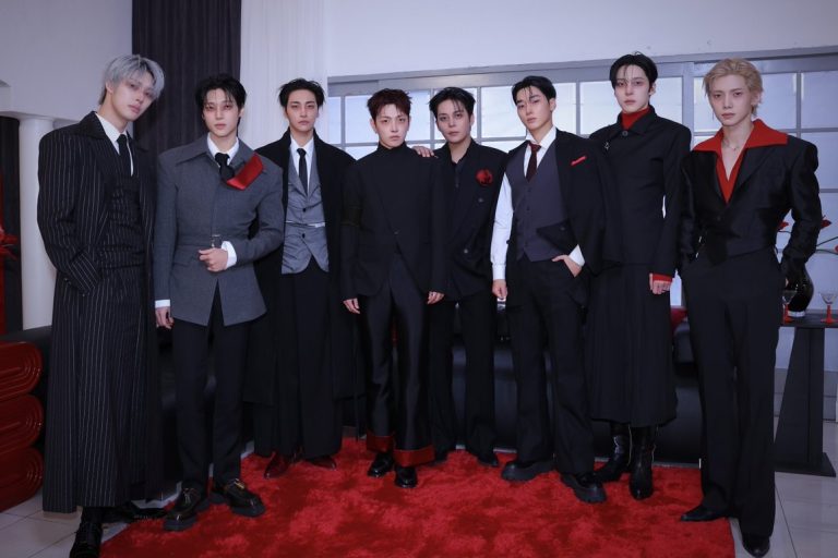 ATEEZ Tops 4 Billboard Charts With “GOLDEN HOUR : Part.5”缩略图