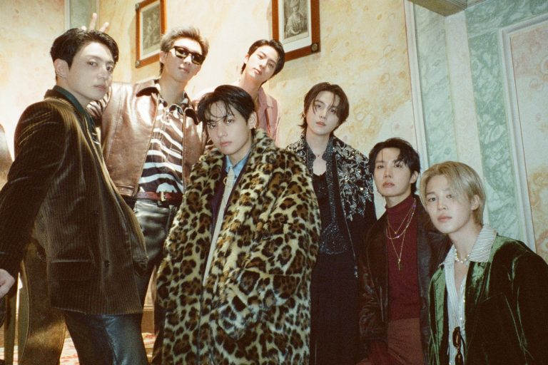 BTS’s “ARIRANG” Re-Enters Top 10 Of Billboard 200 After FIFA World Cup Performance缩略图