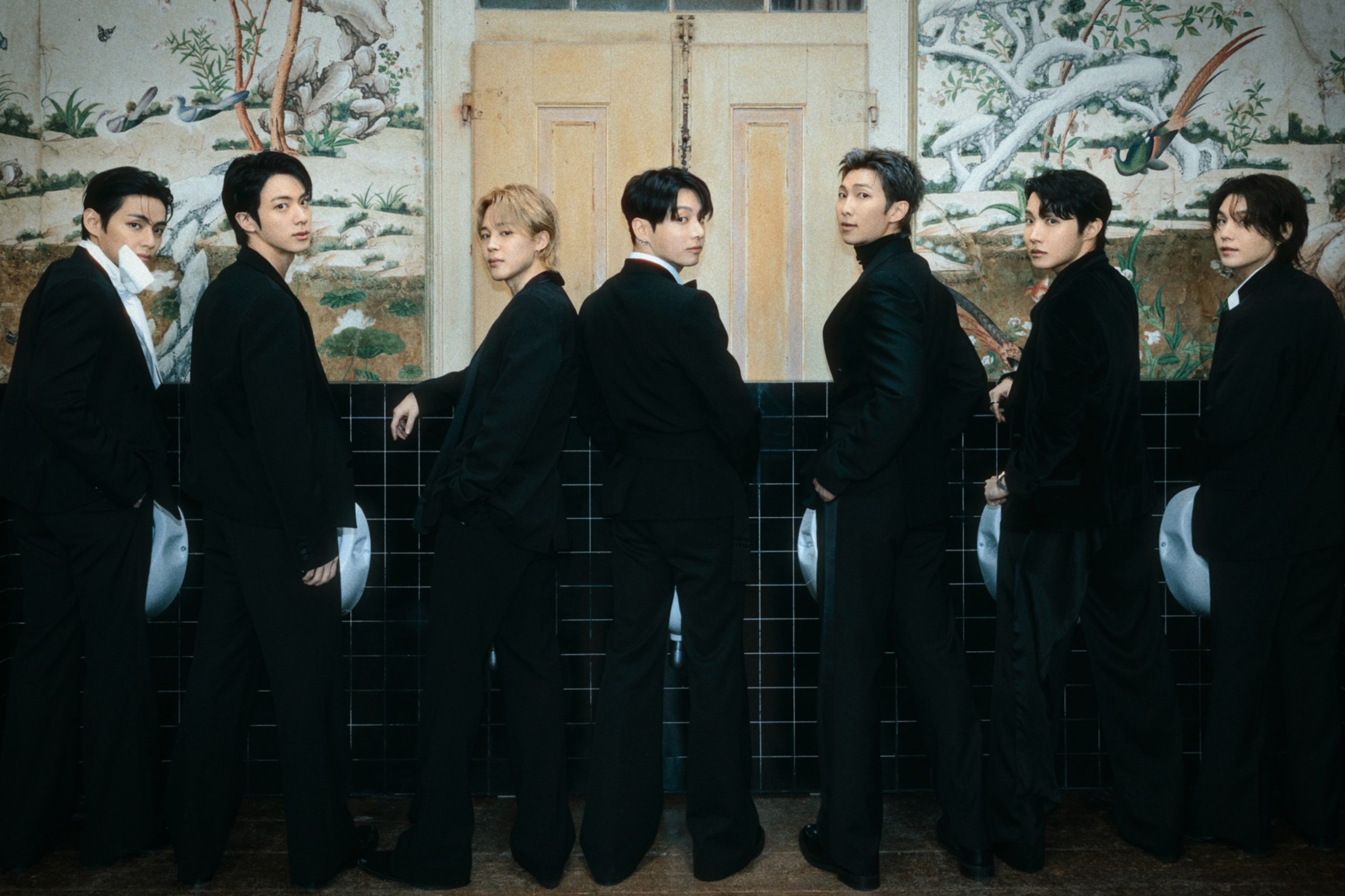 BTS’s “NORMAL” Re-Enters Billboard Hot 100 At New Peak + Hits No. 1 On Digital Song Sales Chart缩略图