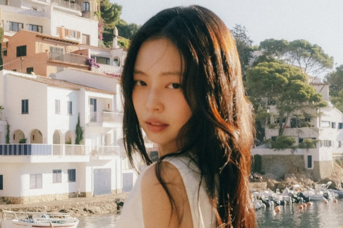 Jennie Hits New Peak Of No. 2 On Billboard Radio Songs Chart With Tame Impala Collab “Dracula”缩略图