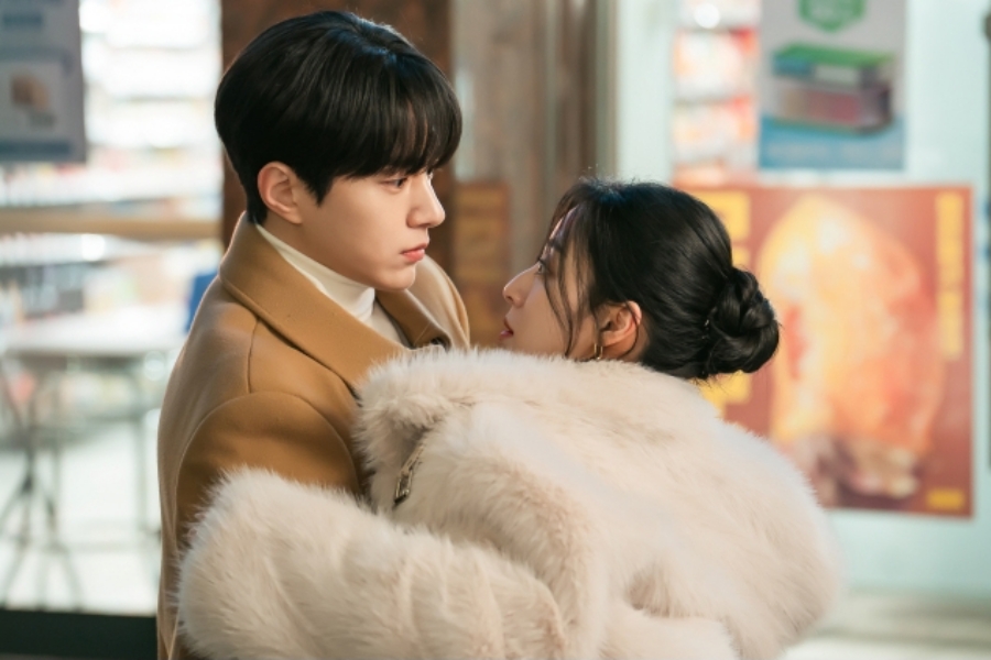 Kim Myung Soo And Kang Min Ah Get Close In “Love In Sync”缩略图