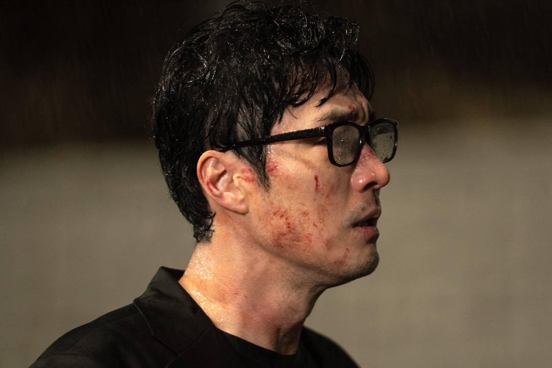 So Ji Sub Falls To His Knees In Despair On “Agent Kim Reactivated”缩略图