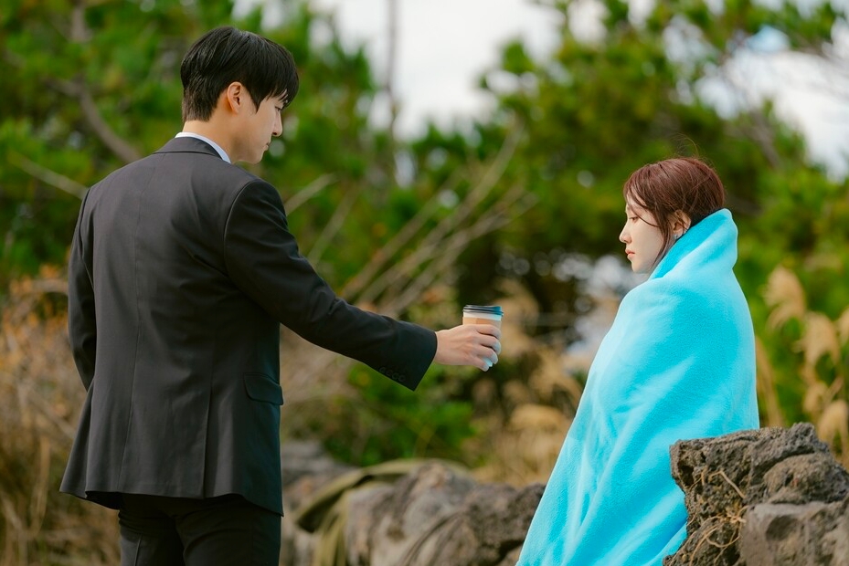 Yang Se Jong Melts Park Eun Bin’s Heart With A Thoughtful Gesture In “Spooky In Love”缩略图