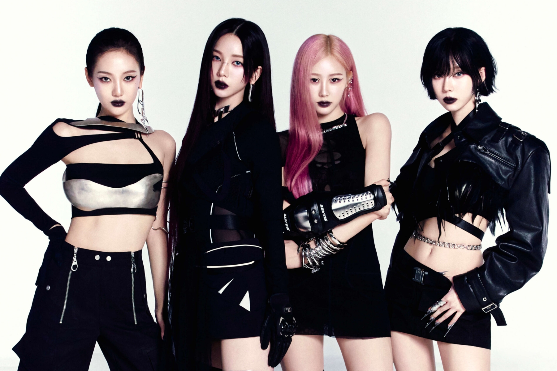 aespa’s “Whiplash” Becomes Their Fastest MV To Hit 300 Million Views缩略图