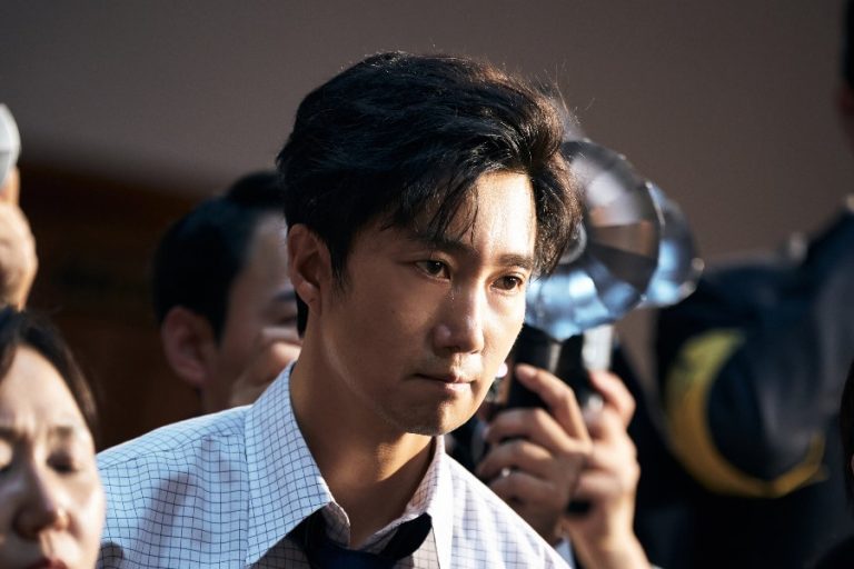 Park Hae Il Embodies The Resolve Of A Newspaper Editor Pursuing The Truth In New Film “Assassins”缩略图
