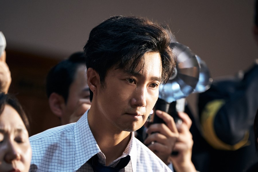 Park Hae Il Embodies The Resolve Of A Newspaper Editor Pursuing The Truth In New Film “Assassins”缩略图