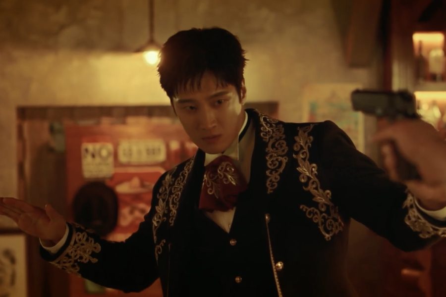 Watch: Ahn Bo Hyun’s Overseas Mission Takes A Dangerous Turn In “Flex x Cop 2” Preview缩略图