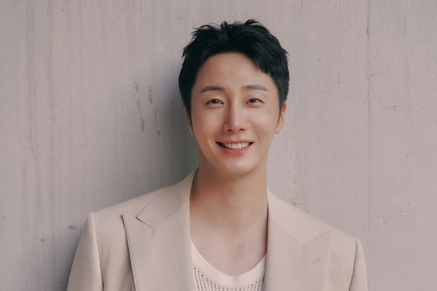 Jung Il Woo Signs With Galaxy Corporation缩略图