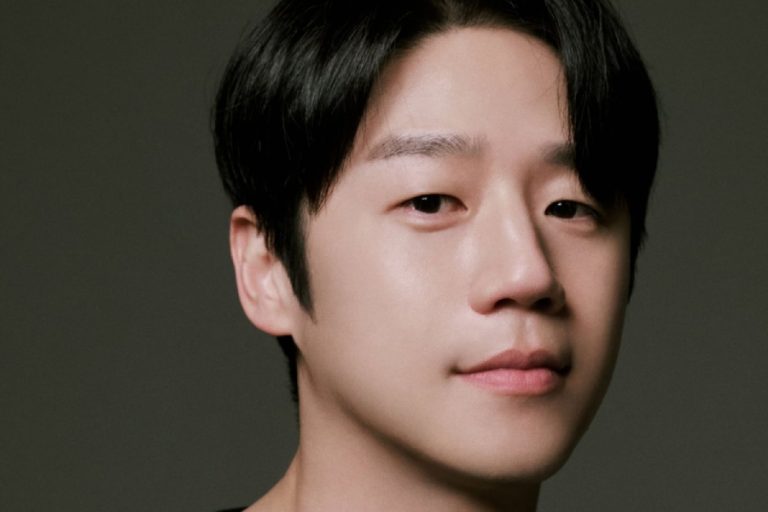 Jung Jun Won Signs With Lee Je Hoon’s Agency