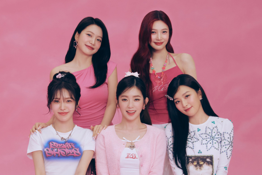 Red Velvet Unveils New Design Of Official Light Stick缩略图