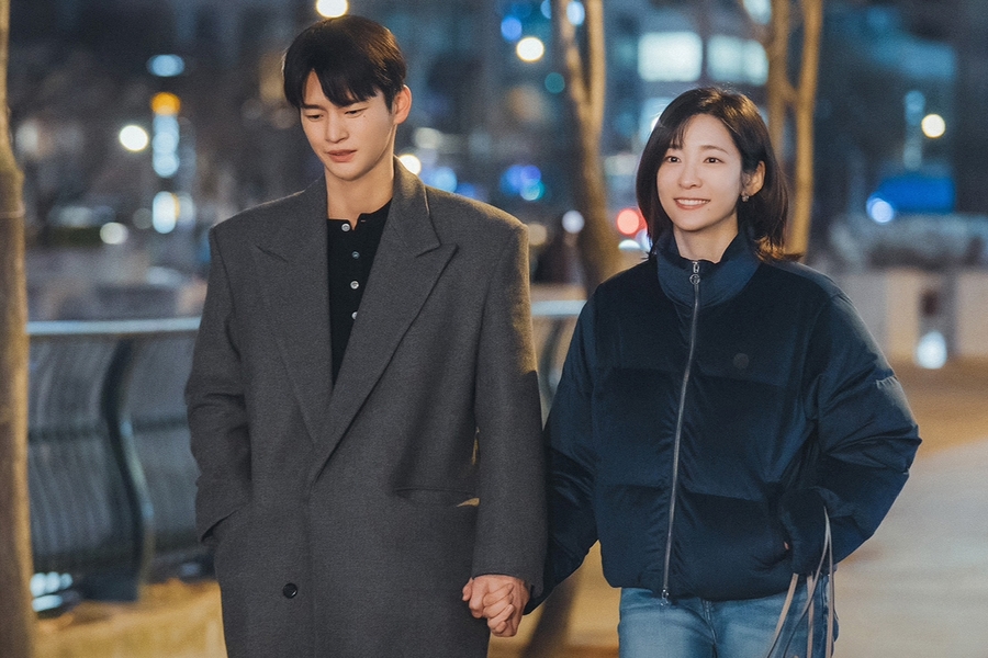 Seo In Guk And Park Ji Hyun Share Closing Remarks Ahead Of “See You At Work Tomorrow!” Finale缩略图