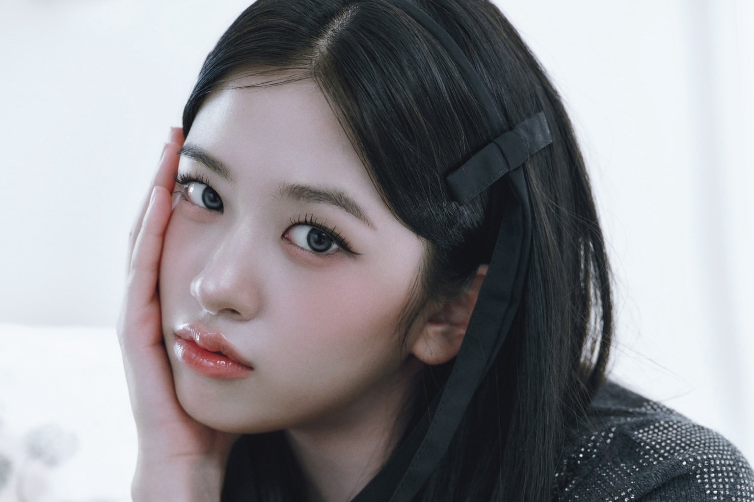 IVE’s An Yu Jin To Limit Participation In Today’s Performance Due To Injury缩略图