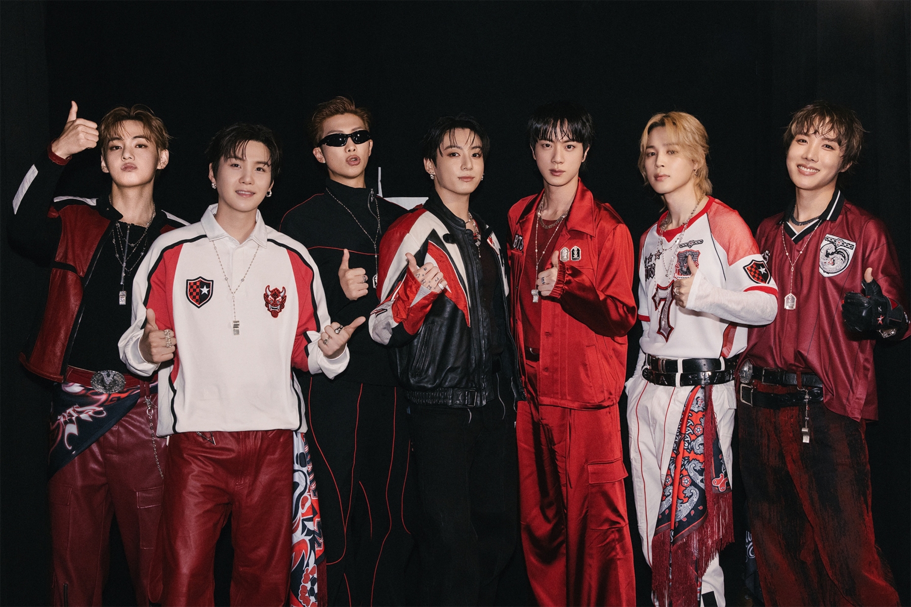 “ARIRANG” Breaks BTS’s Personal Record From 7 Years Ago On UK’s Official Albums Chart缩略图
