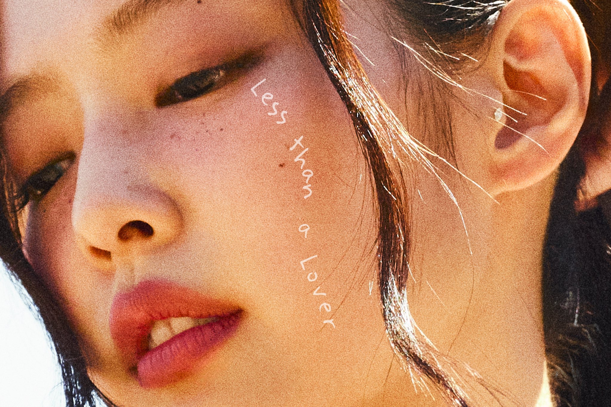 Jennie Breaks Top 10 Of Billboard’s Summer Songs Chart With “Dracula” As “Less than a Lover” Debuts On Global 200缩略图