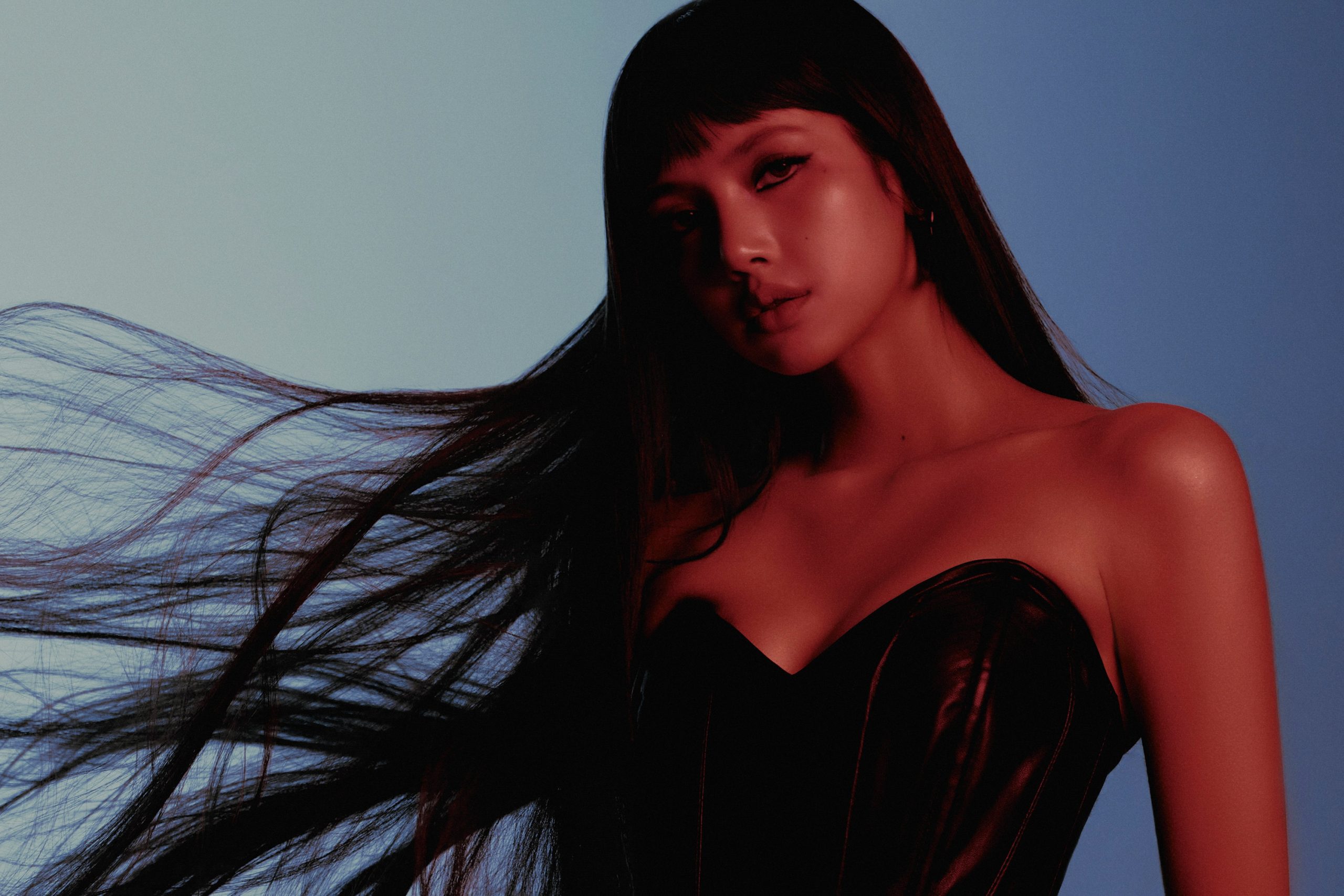 Watch: BLACKPINK’s Lisa Drops Sneak Peek Of New Pre-Release Single “SaWaDiKa”缩略图