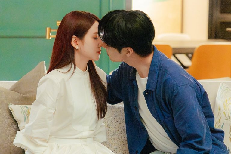 Park Eun Bin And Yang Se Jong Get Romantic In Singapore On “Spooky In Love”缩略图