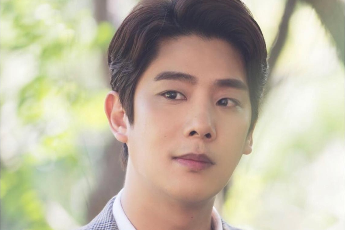 Idol-Turned-Actor Song Won Geun Announces Marriage With Heartfelt Letter缩略图