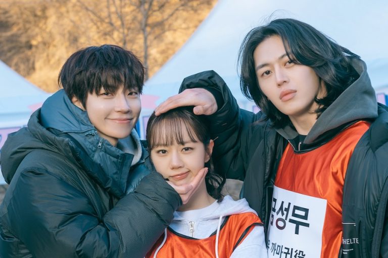 Hwang In Youp, Hyeri, Lee Joo Ahn, And More Share Adorable Behind-The-Scenes Photos On Set Of “Dream To You”缩略图