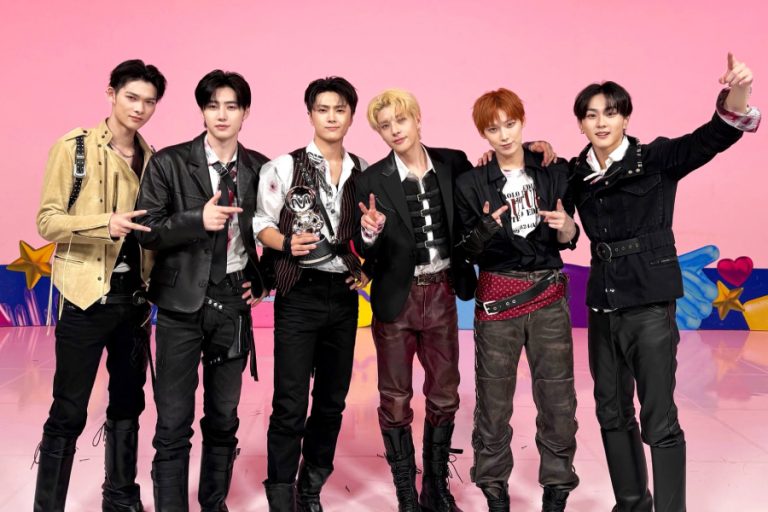 Watch: ENHYPEN Takes 2nd Win For “Bloody Paradise” On “M Countdown”; Performances By NCT 127, ALPHA DRIVE ONE, And More缩略图