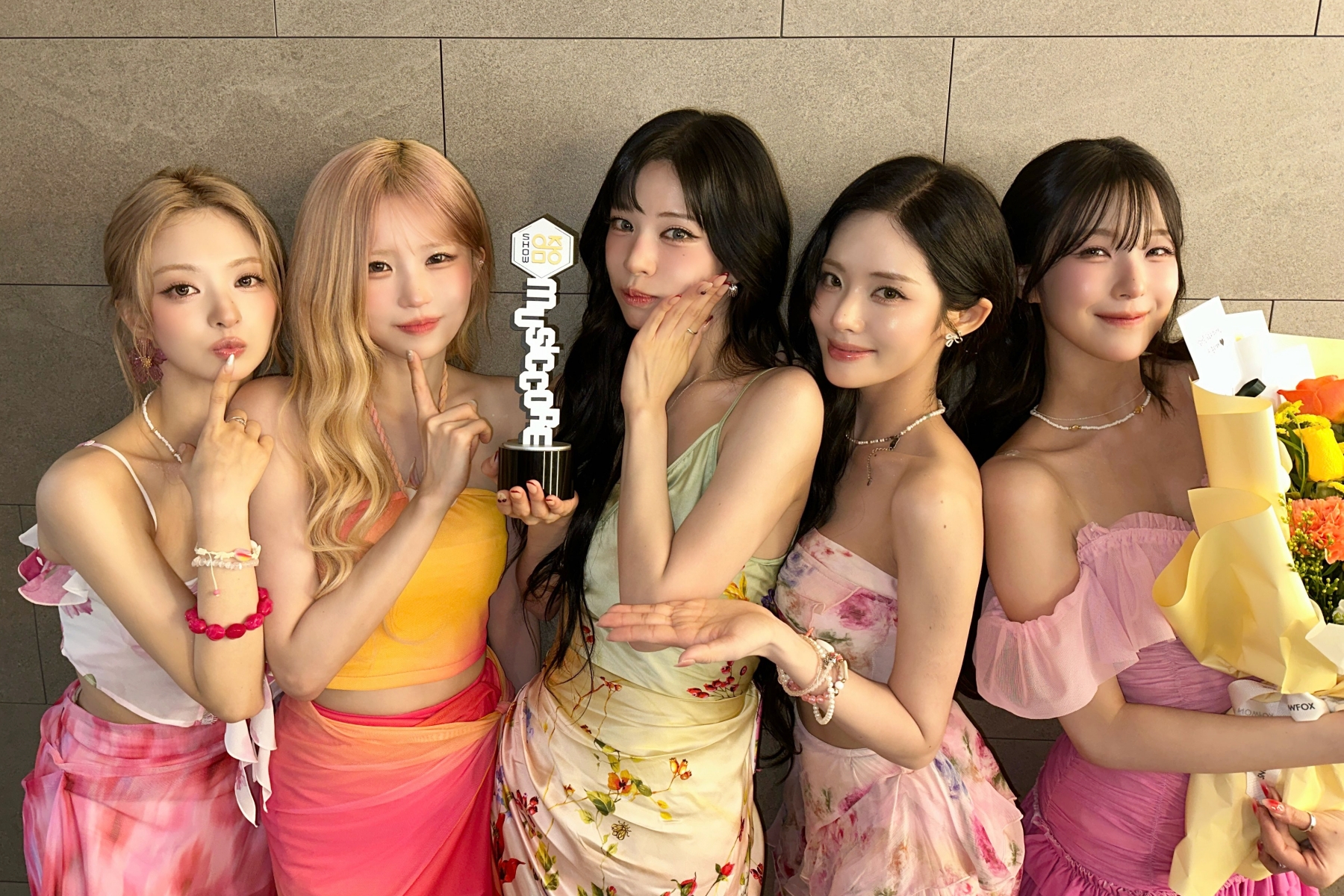 Watch: fromis_9 Takes 3rd Win For “Vitamin ME” On “Music Core”; Performances By KARD, DAY6’s Young K, And More缩略图