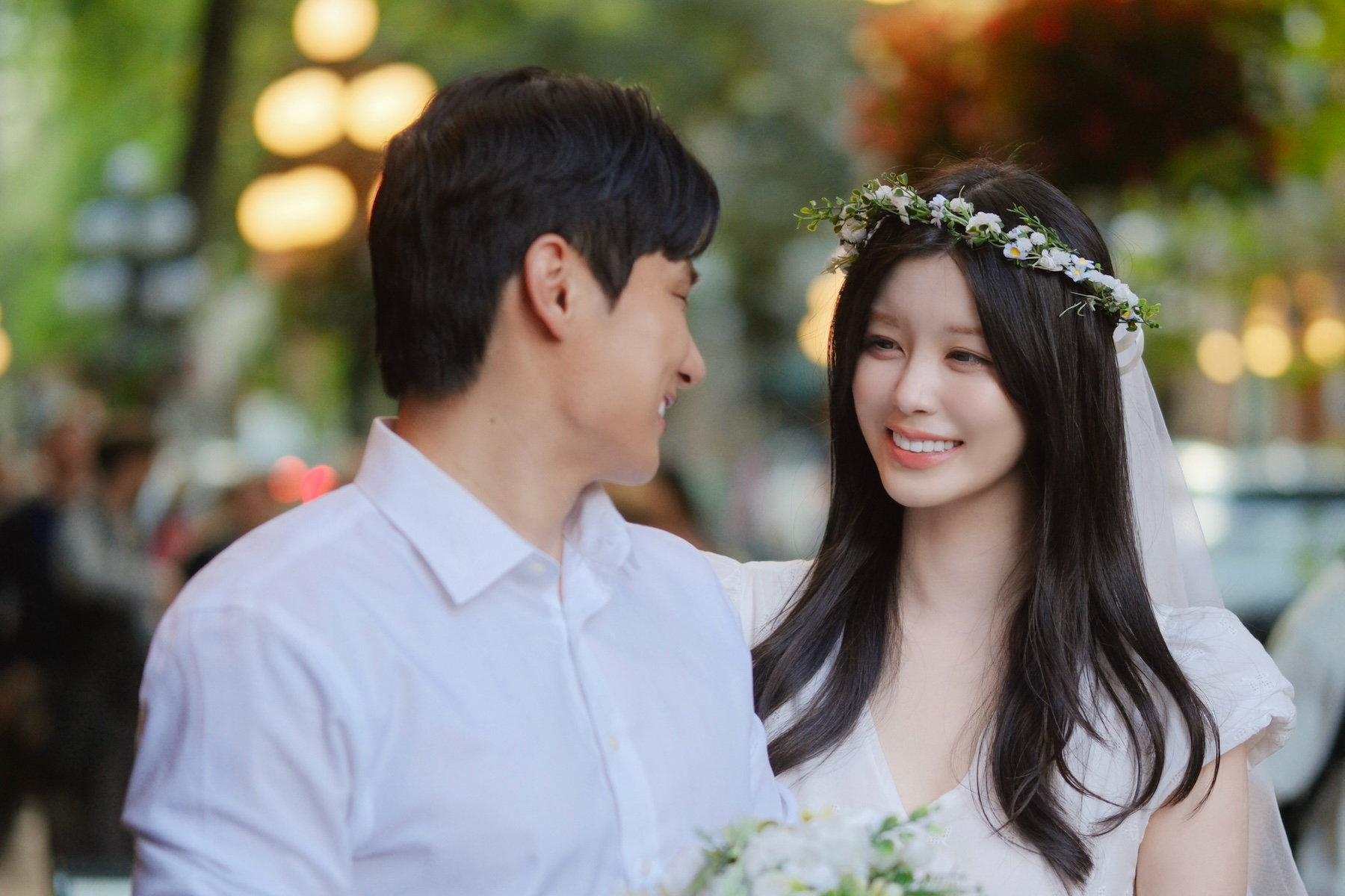 Former gugudan Member Jang So Jin (Soyee) Shares Beautiful Wedding Pictorial On Her Wedding Day缩略图